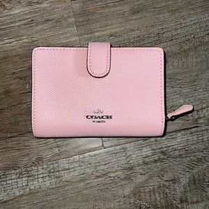 Coach Medium Corner Zip Wallet - Silver/Light Blush